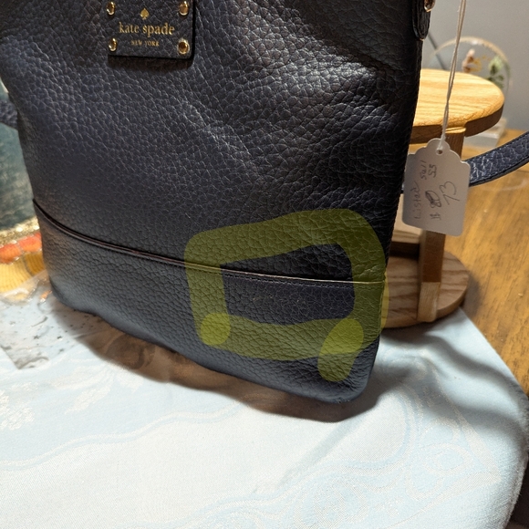 Kate Spade crossbody navy blue purse - Picture 8 of 8